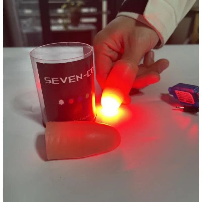 Super Light Seven Colors LED L - Thumb Tip Magic Trick Set recension och pris